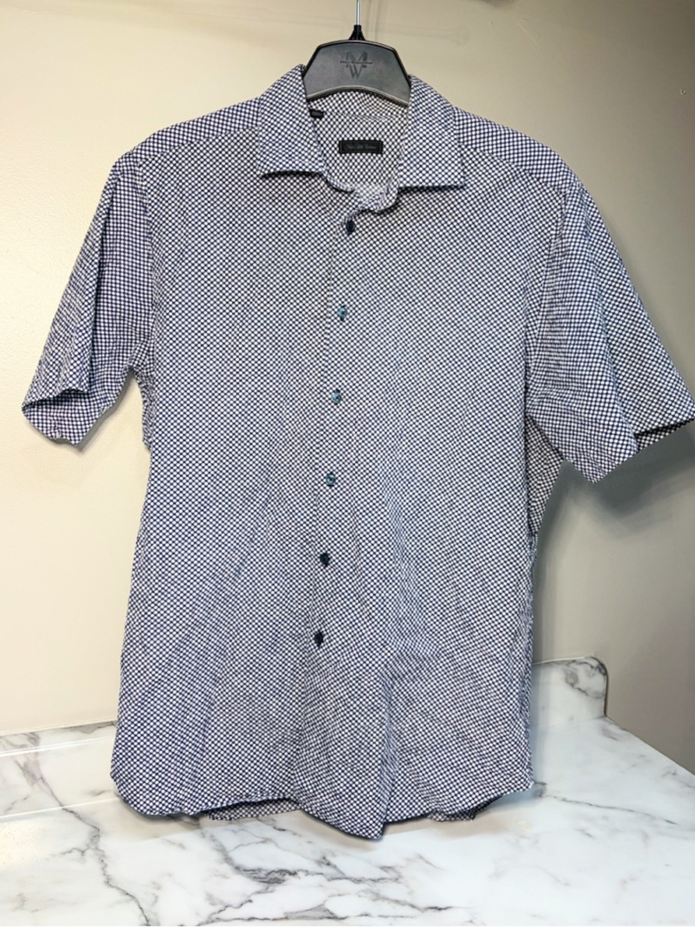 Large Saks Fifth Avenue Short-Sleeve Button-Down Shirt in Navy and White